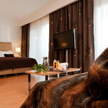Chloe Luxury Hotel Kastoria Bagian luar foto